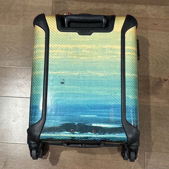 Tumi Tactics Hard Shell Spinner Carry-On - Picture 3 of 6